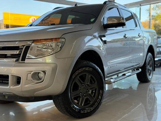 FORD RANGER 3.2 LIMITED 4X4 CD 20V DIESEL 4P AUTOMÁTICO